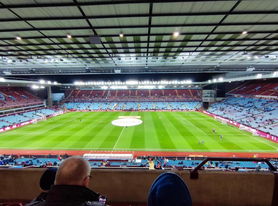 快船惜败森林狼，哈登独砍34分撑场，伦纳德下半场失常，其余球员表现低迷